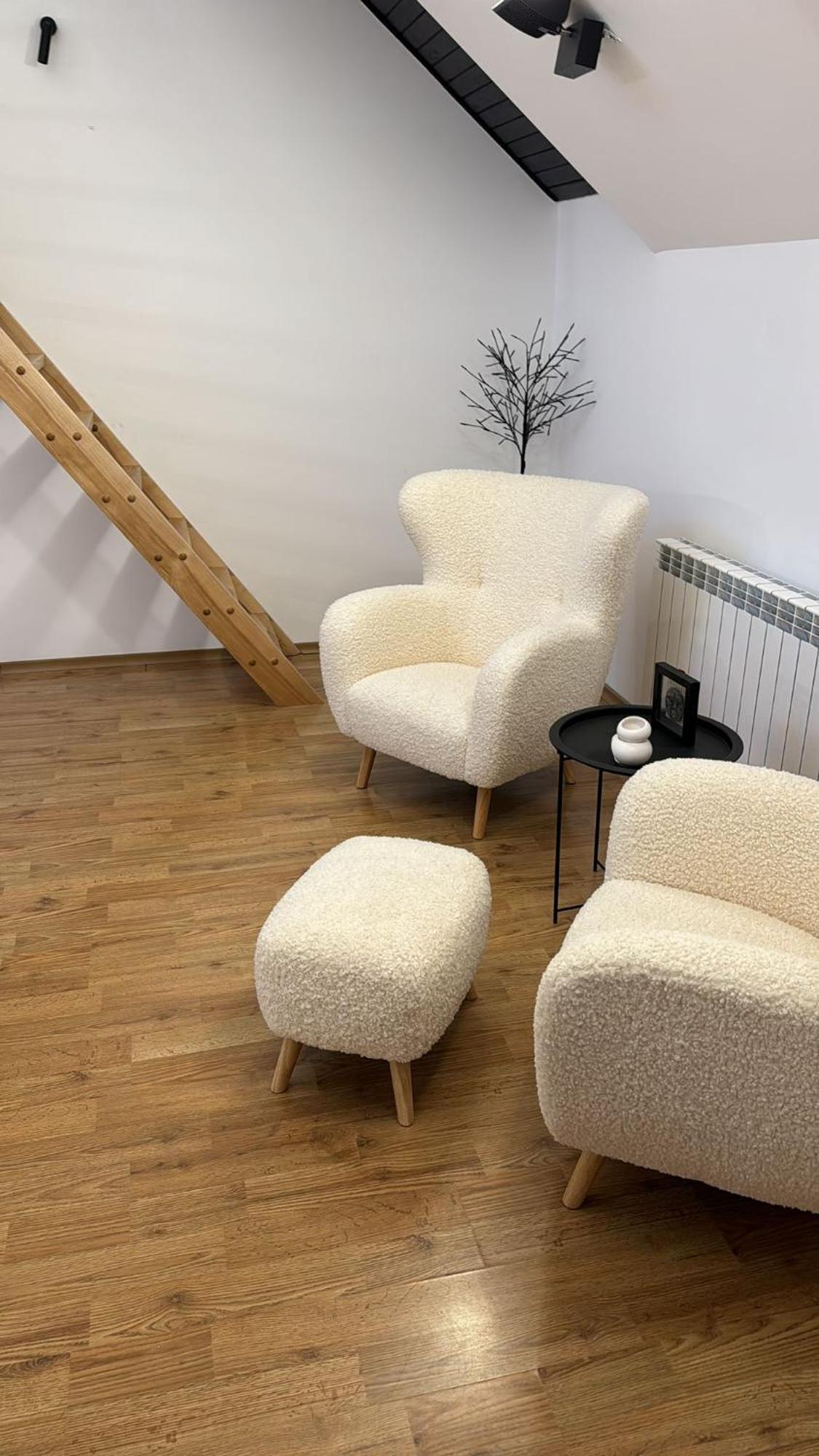 Вилла Evie'S Tree House Dragomirna Экстерьер фото